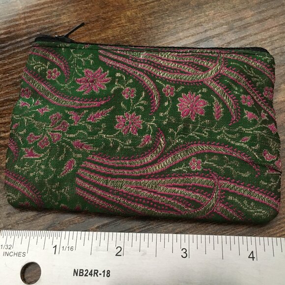 Silken Embroidered Coin Token Purse - Picture 9 of 10